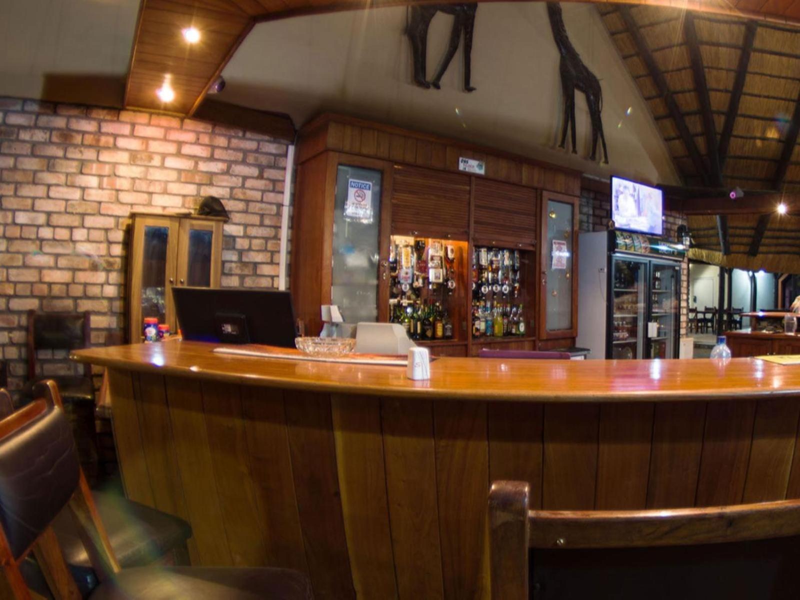 Ombinda Country Lodge Оутджо Екстериор снимка