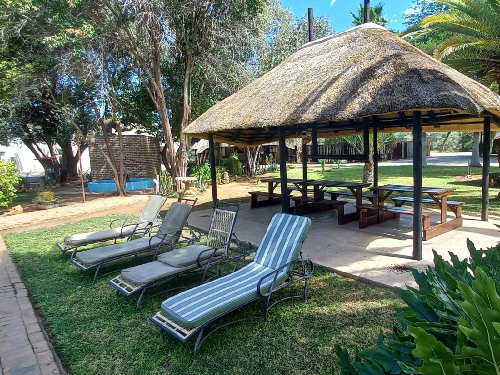 Ombinda Country Lodge Оутджо Екстериор снимка