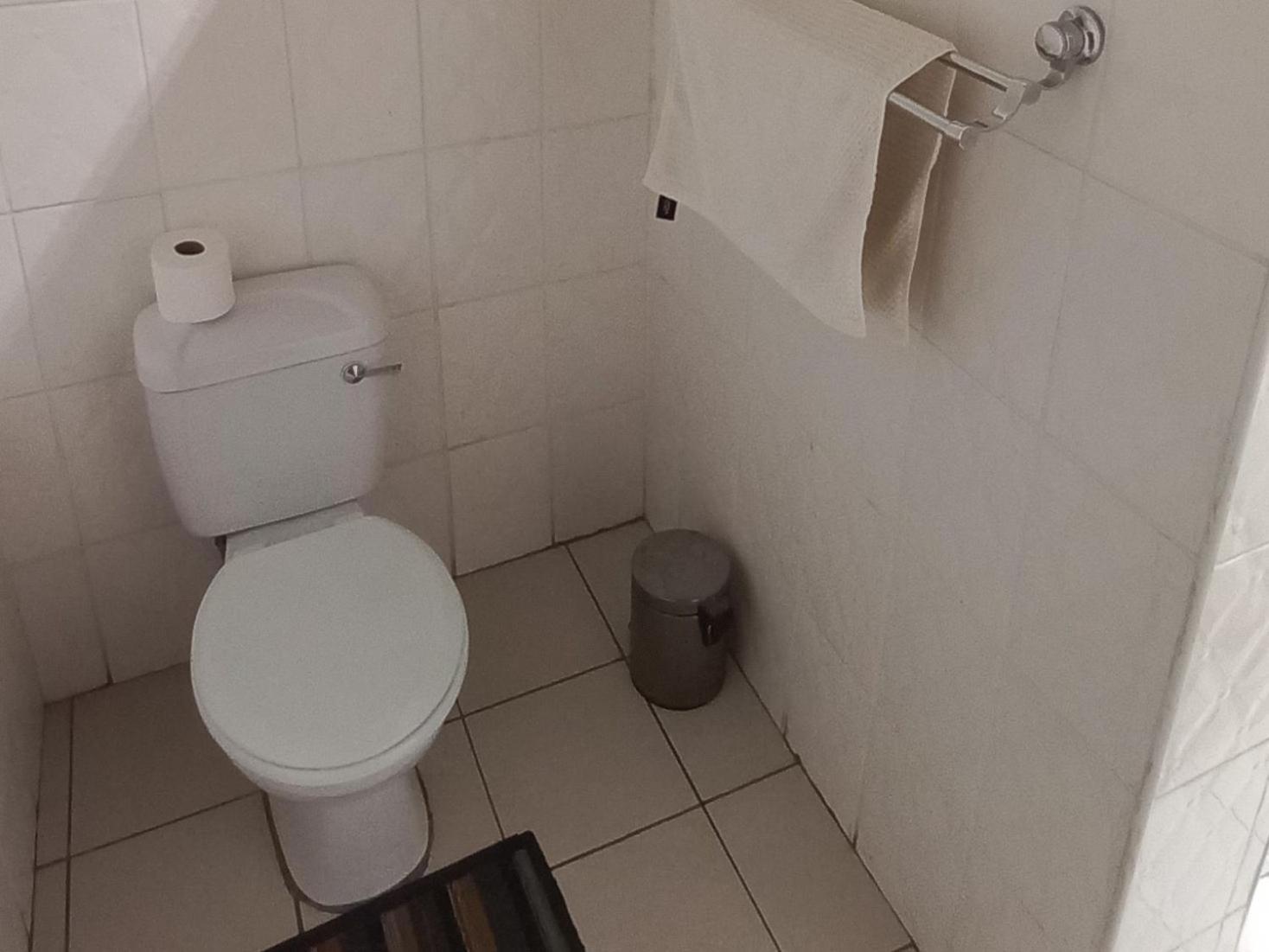 Ombinda Country Lodge Оутджо Стая снимка