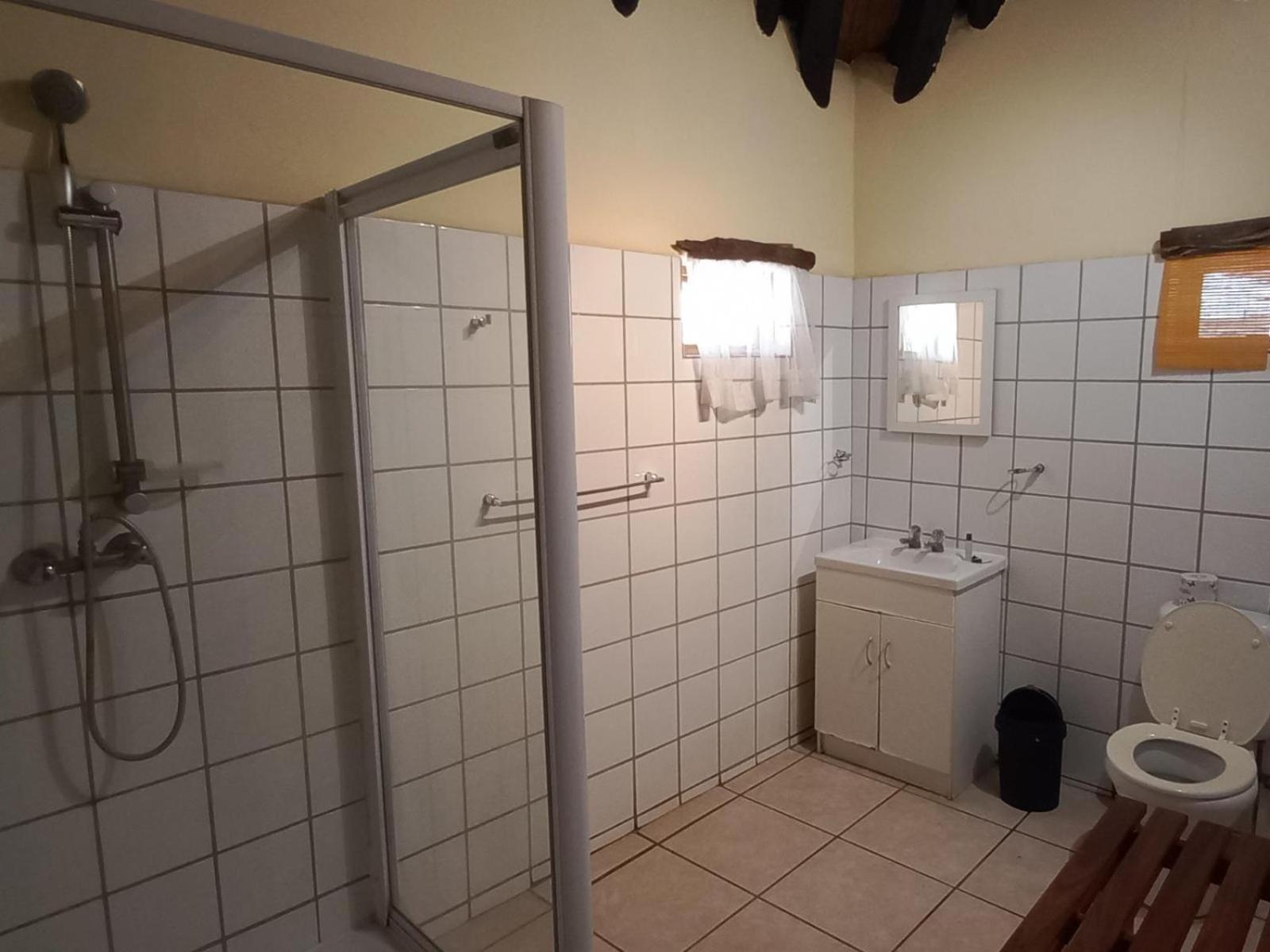 Ombinda Country Lodge Оутджо Стая снимка