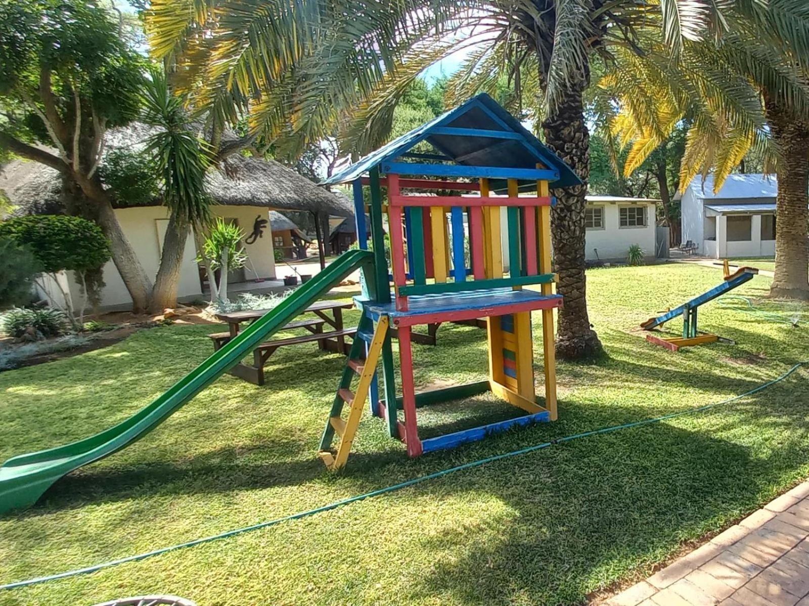 Ombinda Country Lodge Оутджо Екстериор снимка