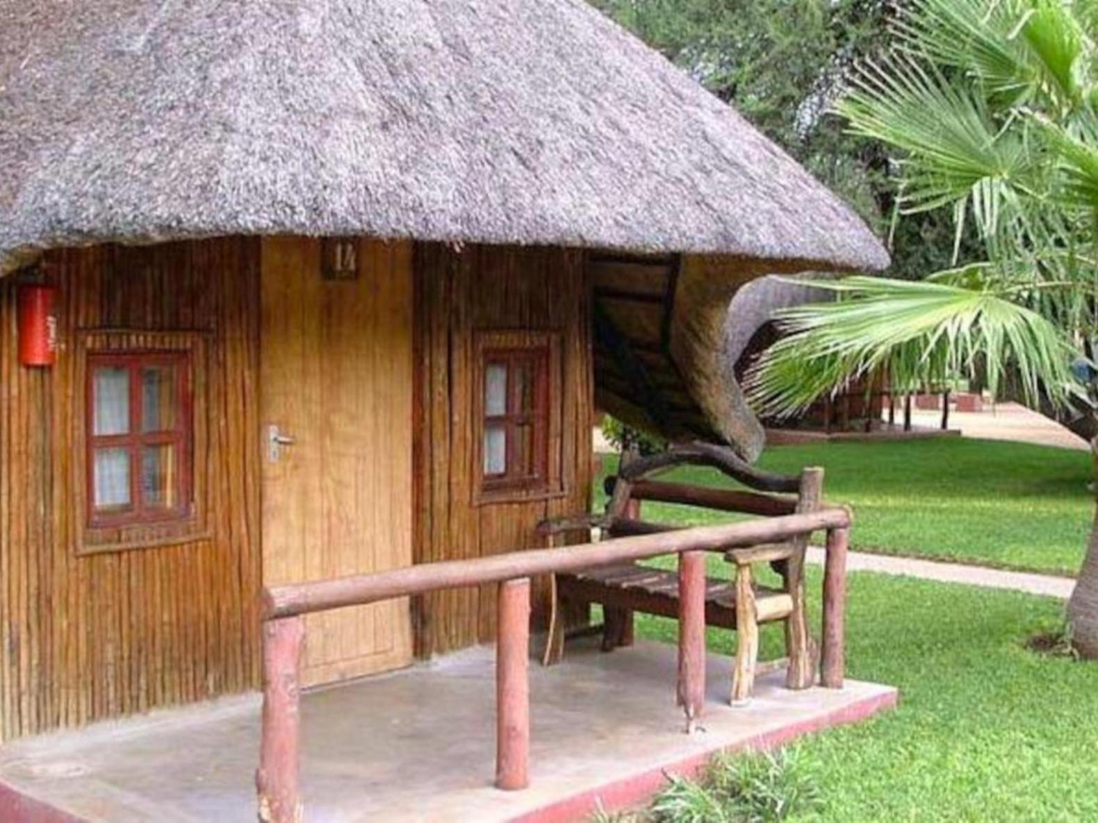 Ombinda Country Lodge Оутджо Екстериор снимка